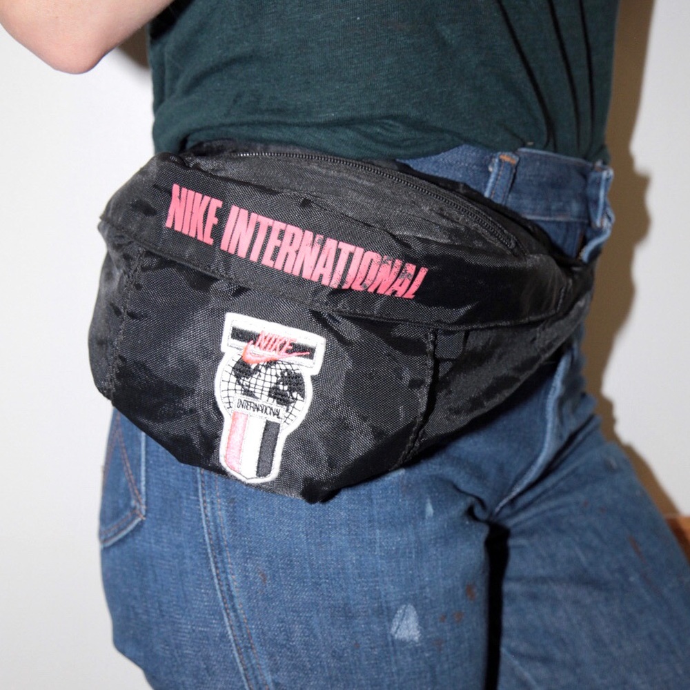 Vintage NIKE Fanny Pack (!!)